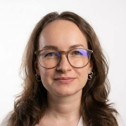 Александра Фишлер